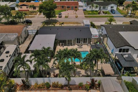 Single Family Residence in Miami FL 5103 128th Pl Pl.jpg