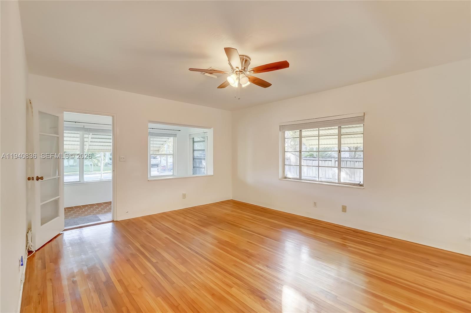 HOLLYWOOD - Residential Lease