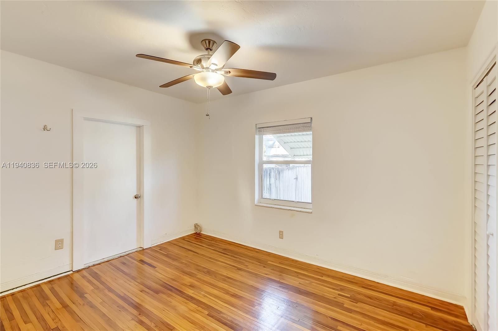 HOLLYWOOD - Residential Lease