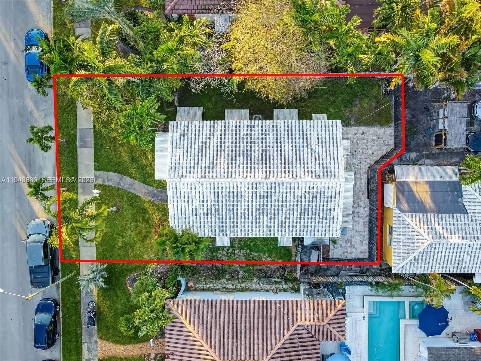 HOLLYWOOD - Residential Lease