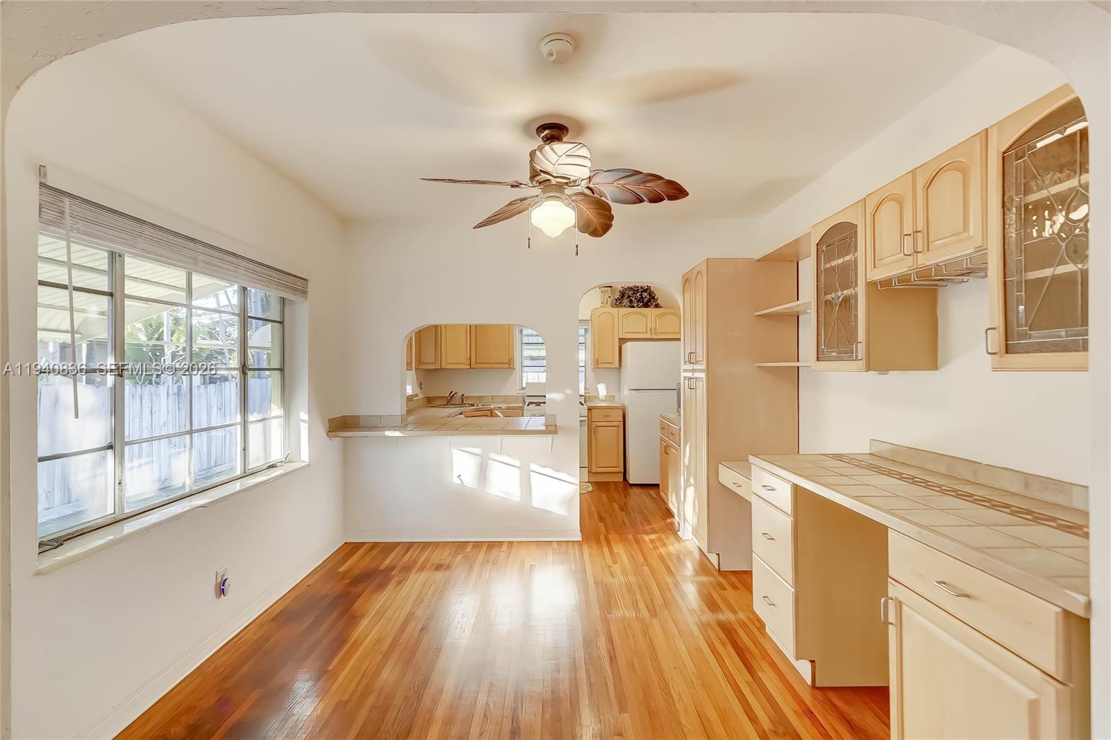 HOLLYWOOD - Residential Lease