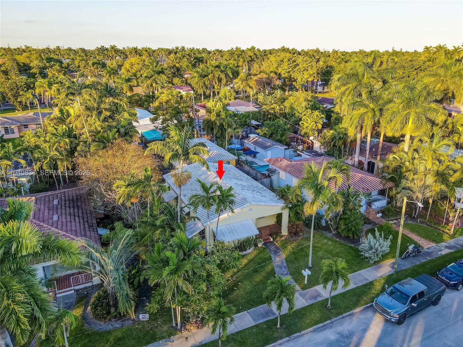 HOLLYWOOD - Residential Lease