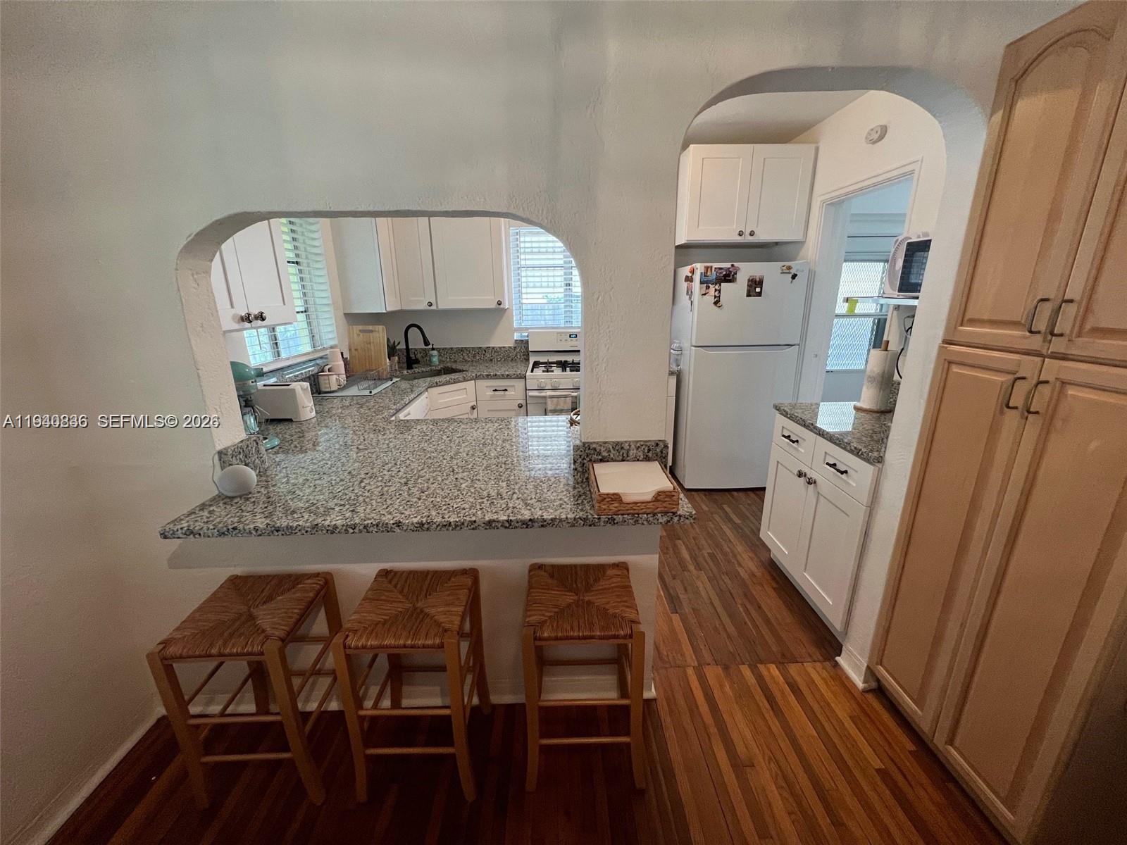 HOLLYWOOD - Residential Lease