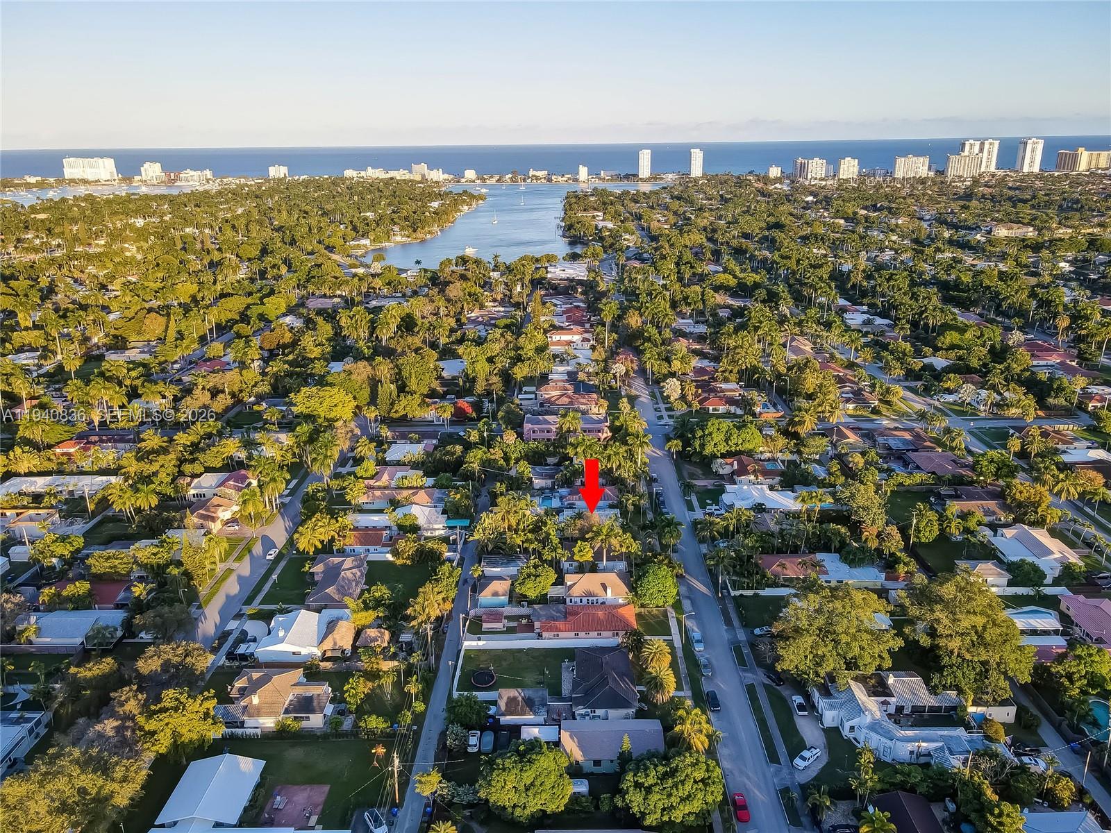 HOLLYWOOD - Residential Lease