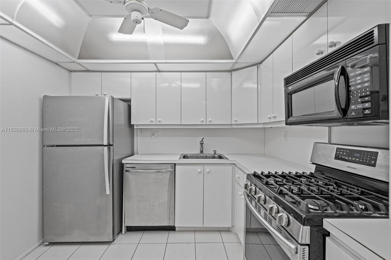 PARKER PLAZA CONDO ESTATE - Residential