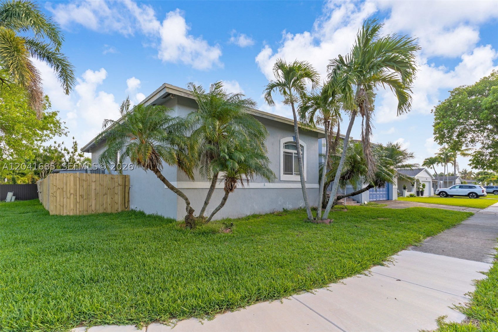 7950 SW 196th Ter