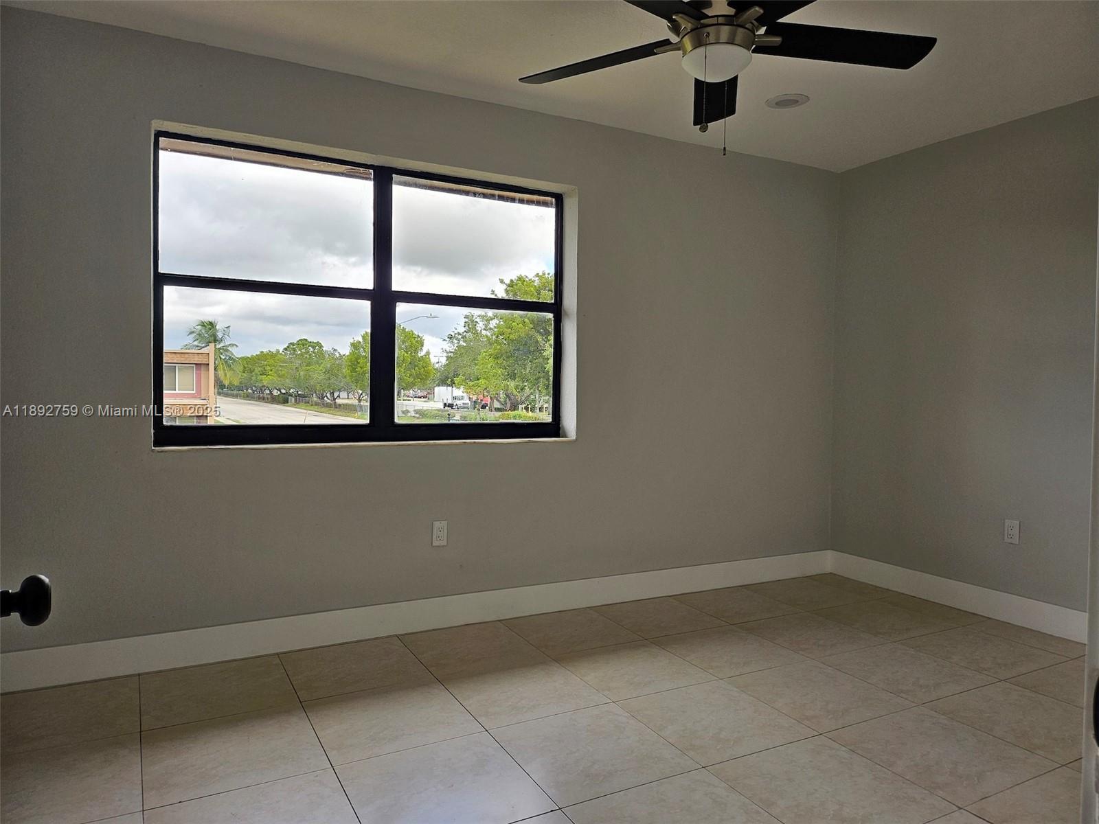 LESLIE ESTATES SEC SEVEN - Residential