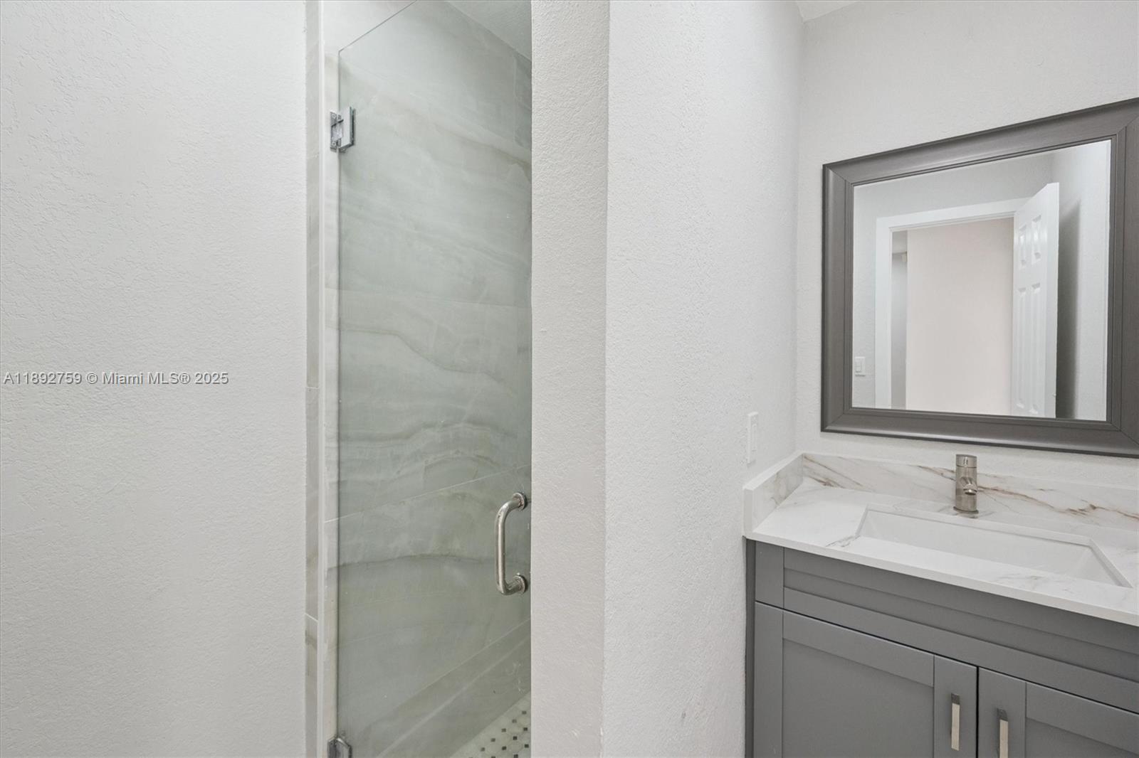 LESLIE ESTATES SEC SEVEN - Residential