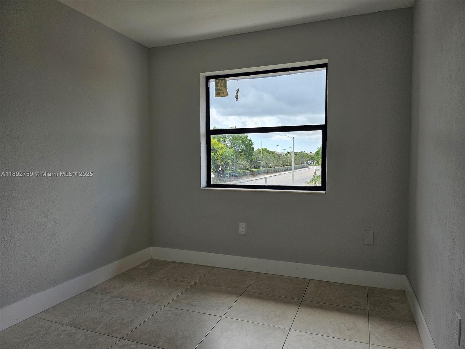 LESLIE ESTATES SEC SEVEN - Residential