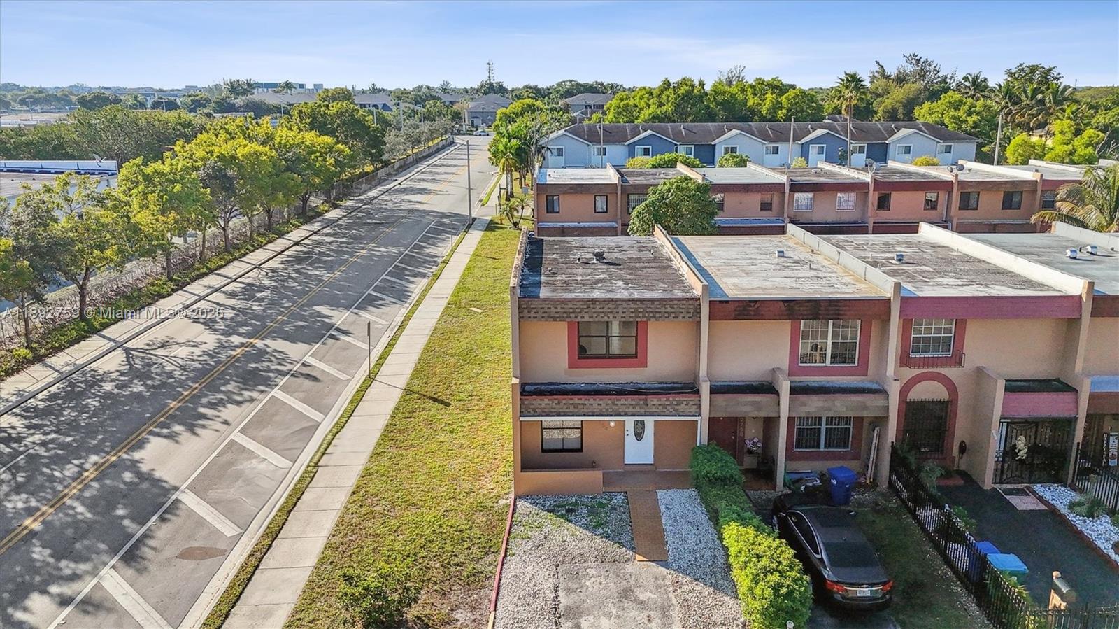 LESLIE ESTATES SEC SEVEN - Residential