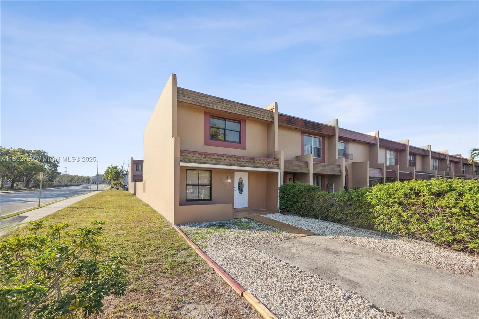 LESLIE ESTATES SEC SEVEN - Residential