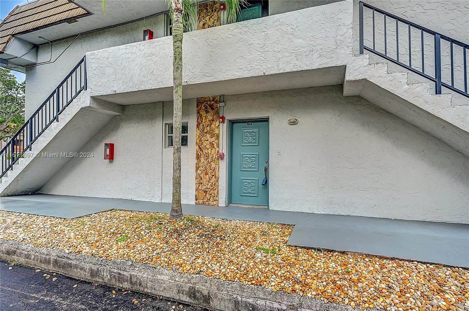 CORAL PINE CONDO 1 - Residential