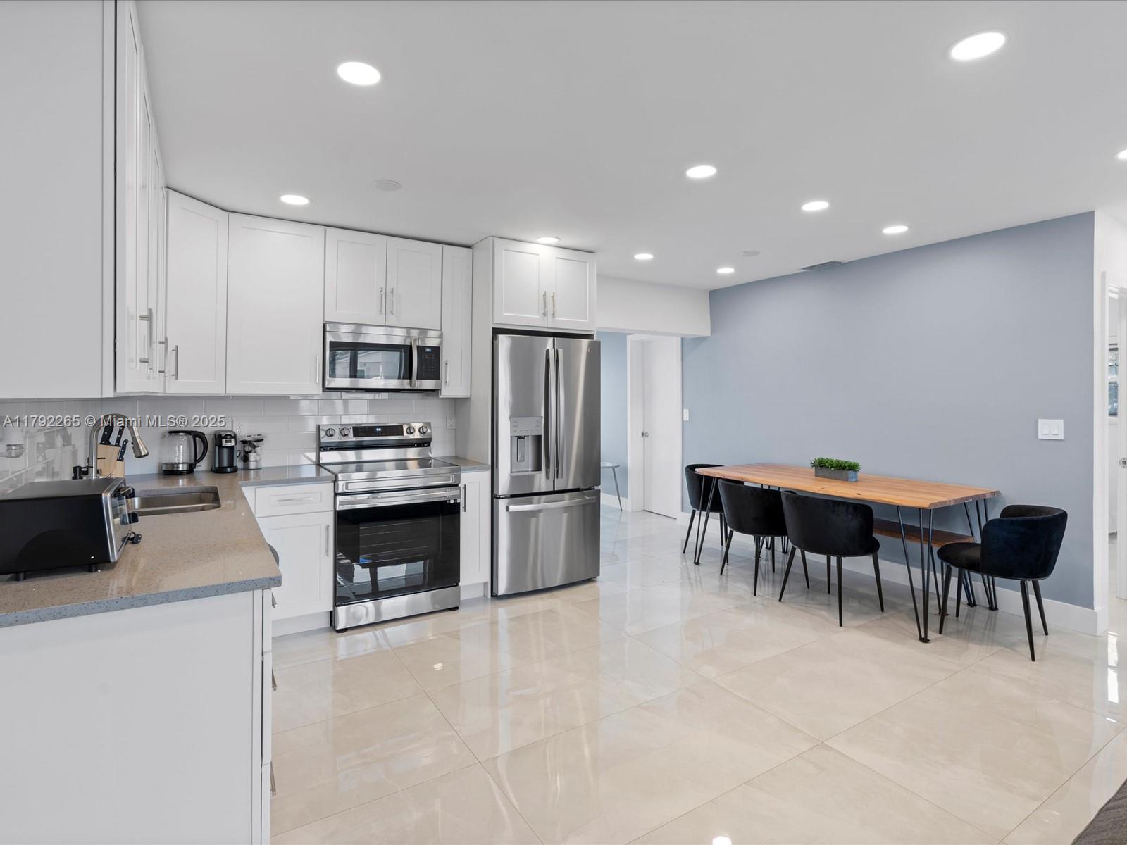 GOLD COAST TWIN VILLAS WE - Residential Income