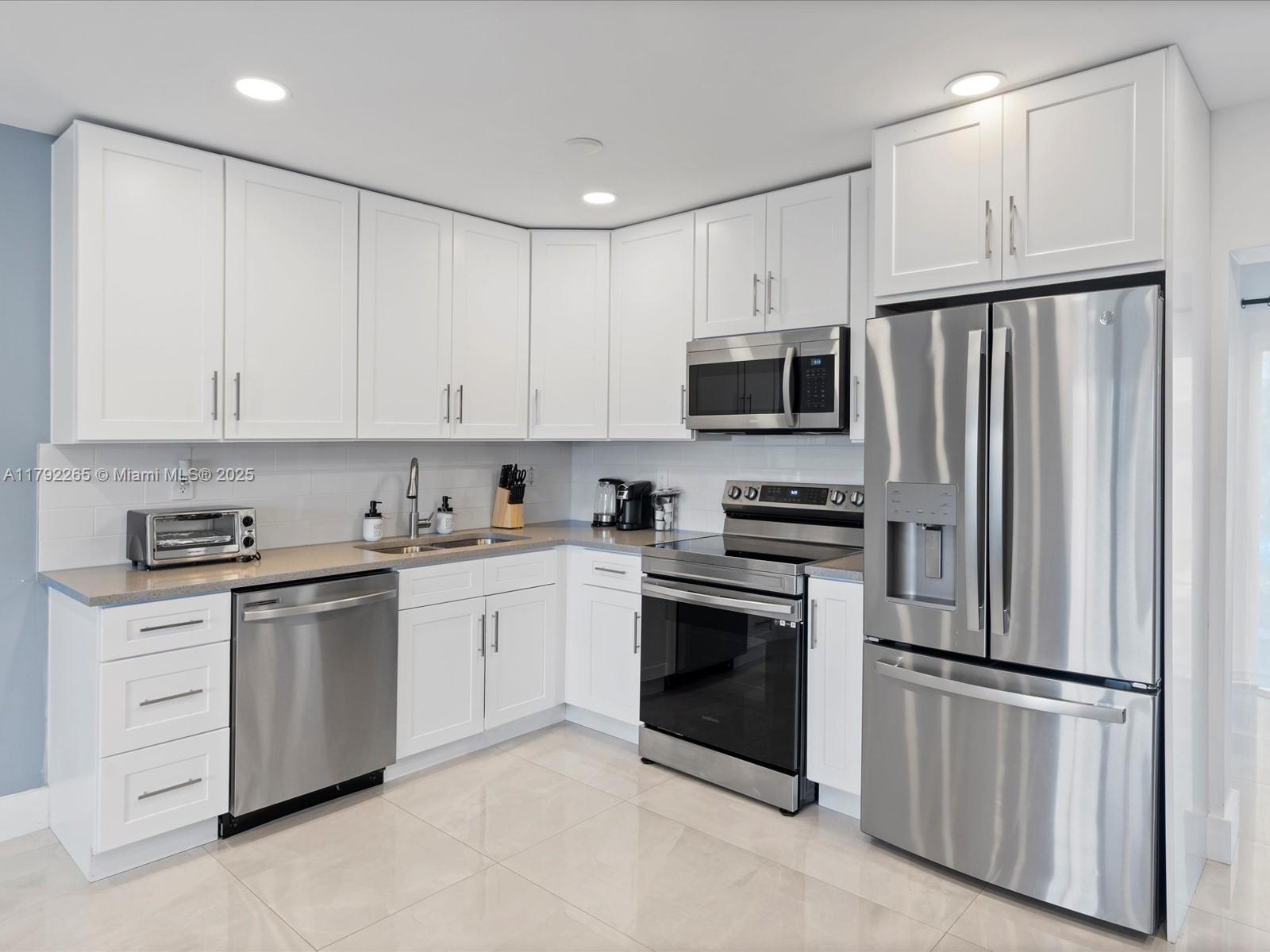 GOLD COAST TWIN VILLAS WE - Residential Income