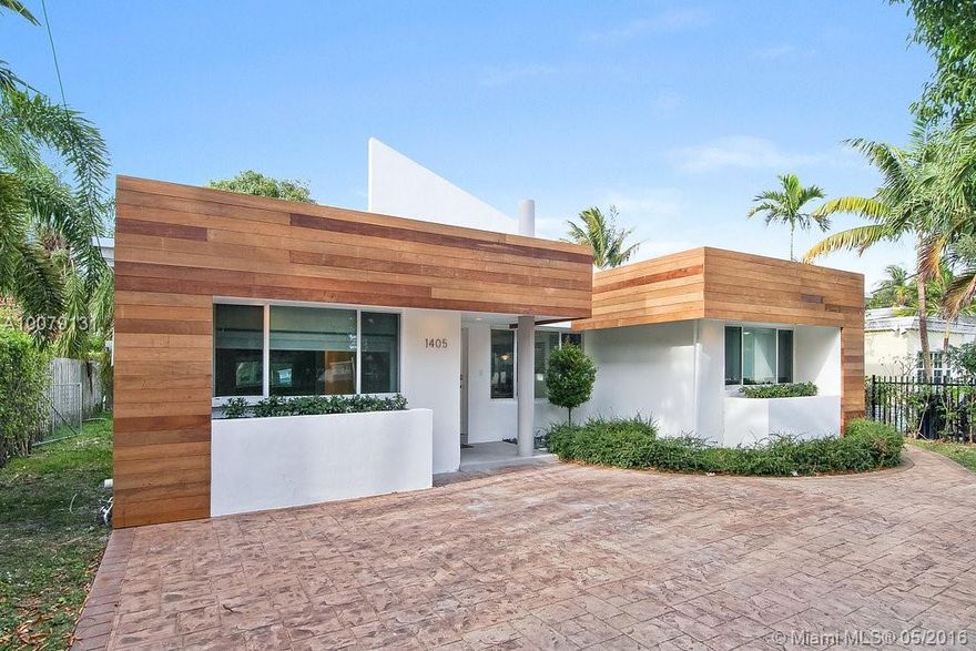 Waterfront property recently upgraded. Situated in a Gated-Community of Miami beach, the property has 4 Bedrooms and 3 Bathrooms including 2 en-suite. Large customized closet, Open Kitchen, Nest thermostat, Home Theater, Boat lift... Very large backyard facing the canal with room for a Pool (Permit already approved with plans). Boat lift with a 60 Ft dock. Central location on Miami beach: best schools nearby, close distance to Bal Harbor, South Beach..Easy to show!