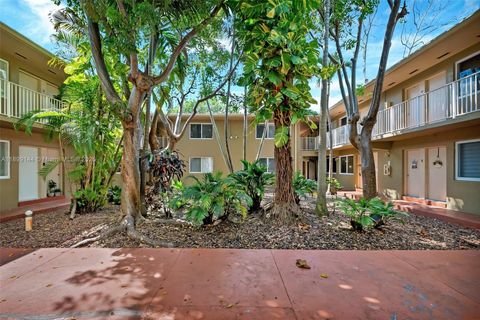 6310 SW 79th St 19 South Miami FL 33143
