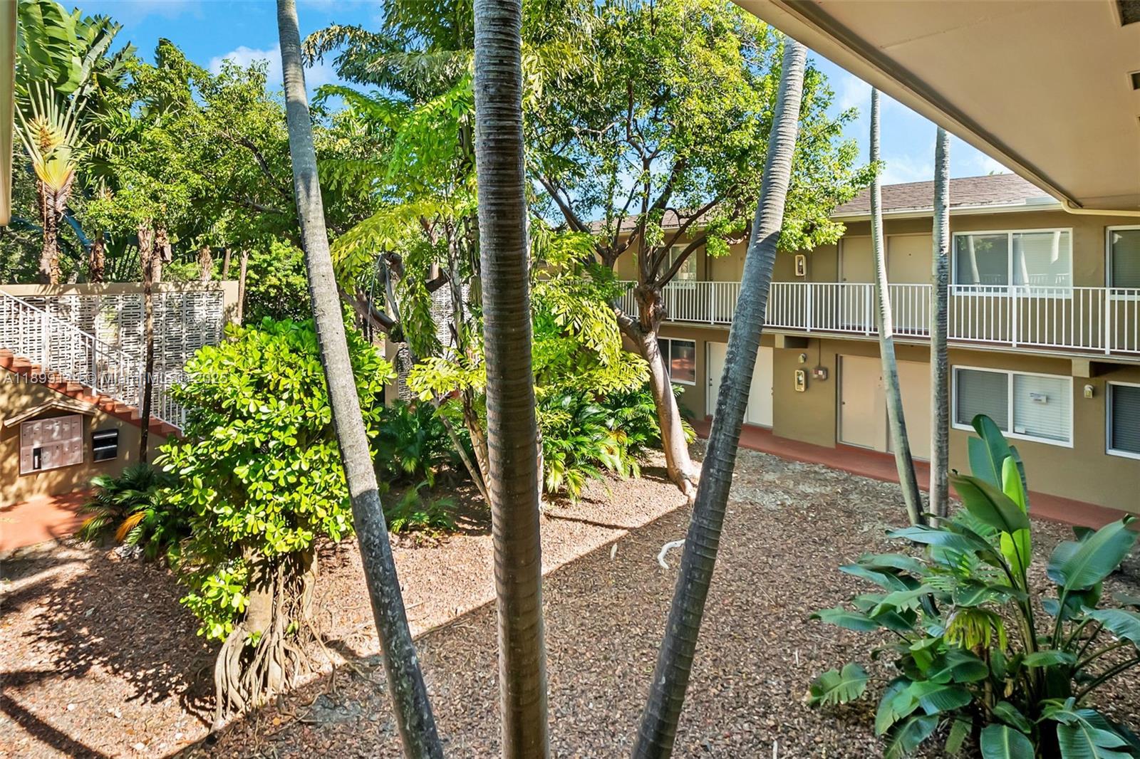 THE OAKS AT SOUTH MIAMI C - Residential