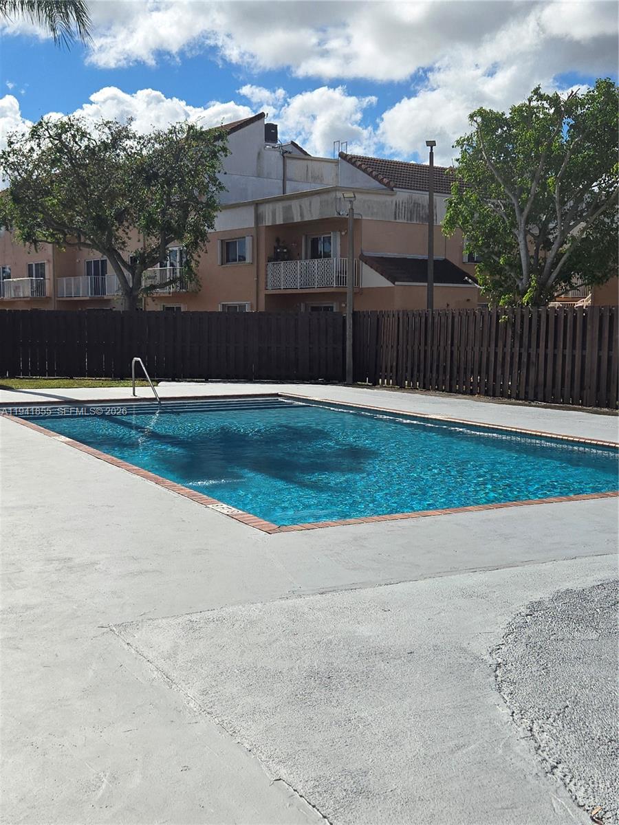 THE PORTICOS CONDO #1 - Residential Lease