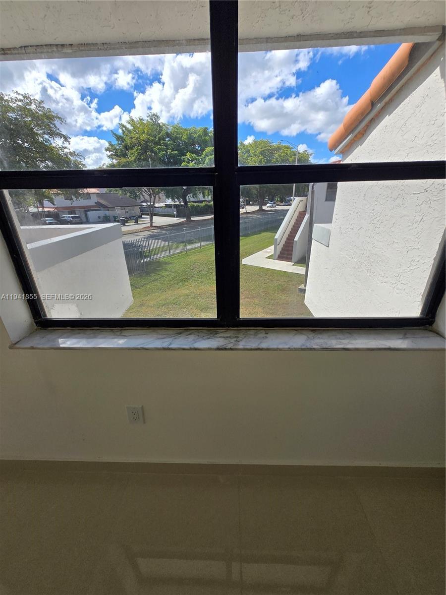 THE PORTICOS CONDO #1 - Residential Lease