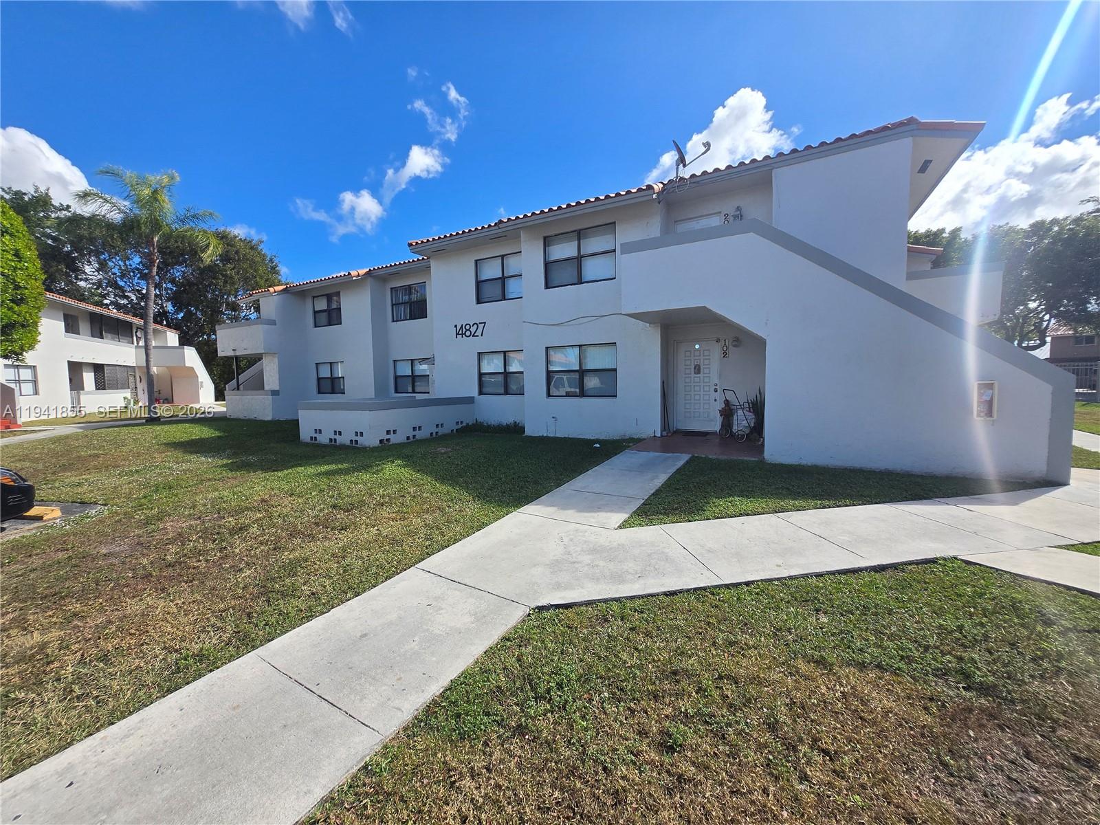 THE PORTICOS CONDO #1 - Residential Lease