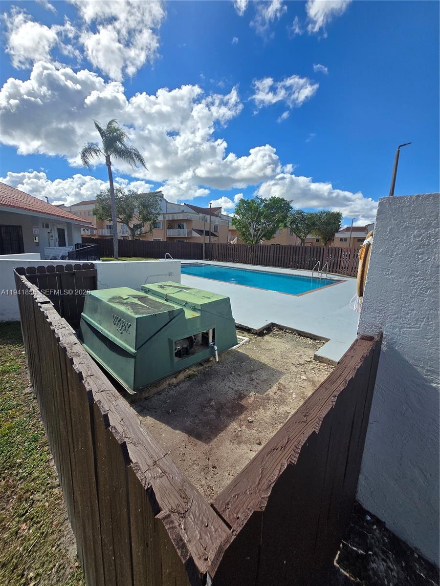 THE PORTICOS CONDO #1 - Residential Lease