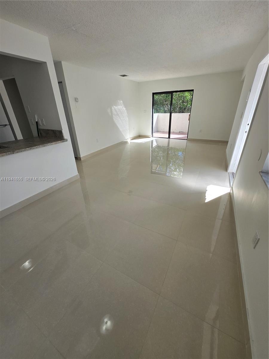 THE PORTICOS CONDO #1 - Residential Lease