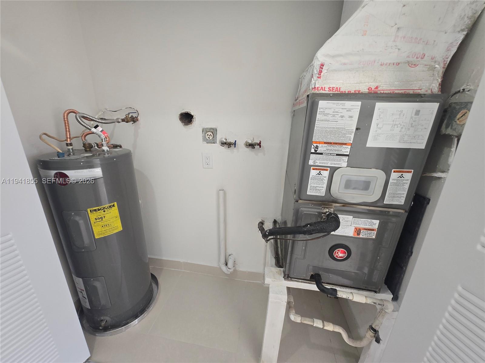 THE PORTICOS CONDO #1 - Residential Lease