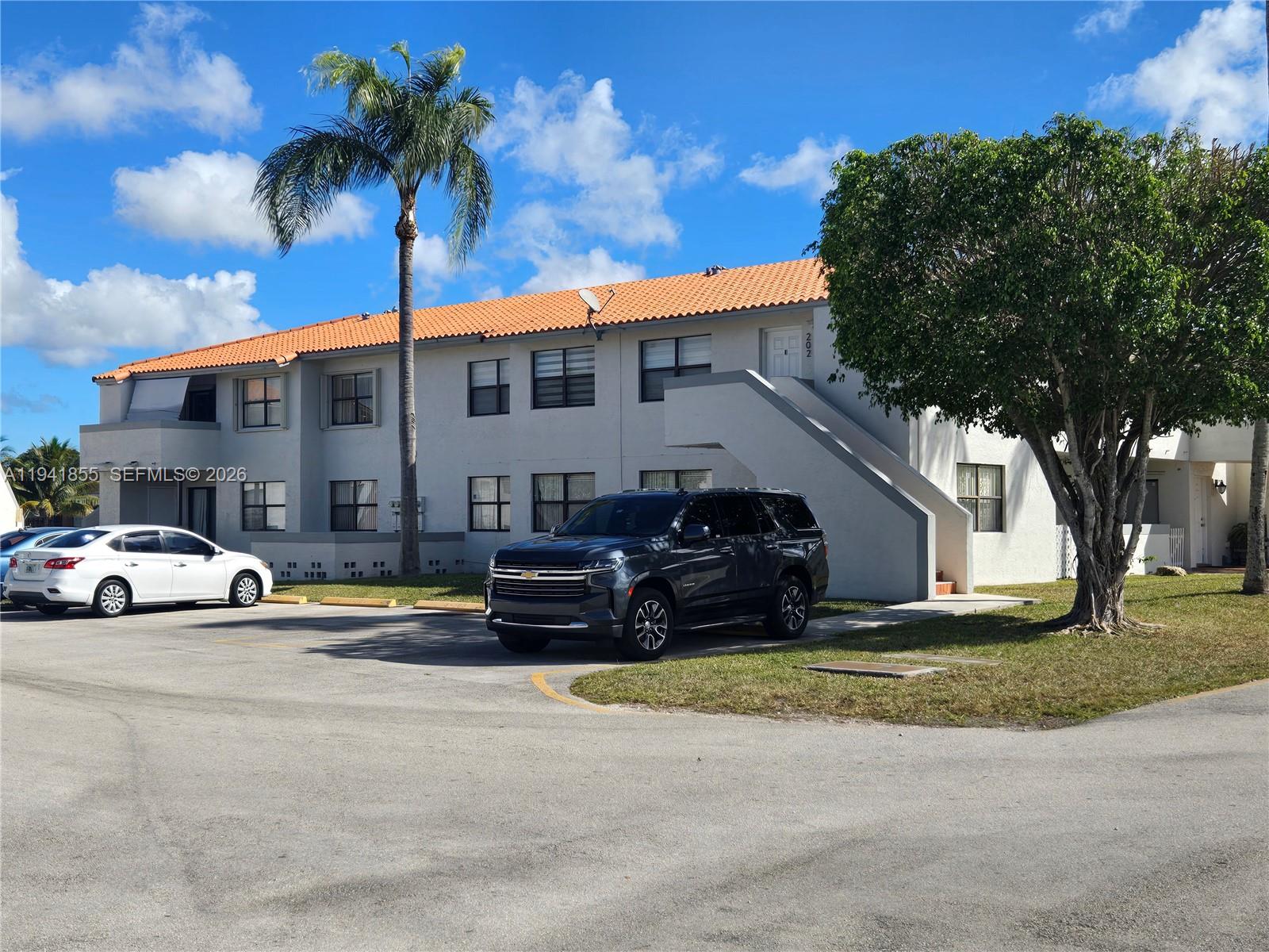 THE PORTICOS CONDO #1 - Residential Lease