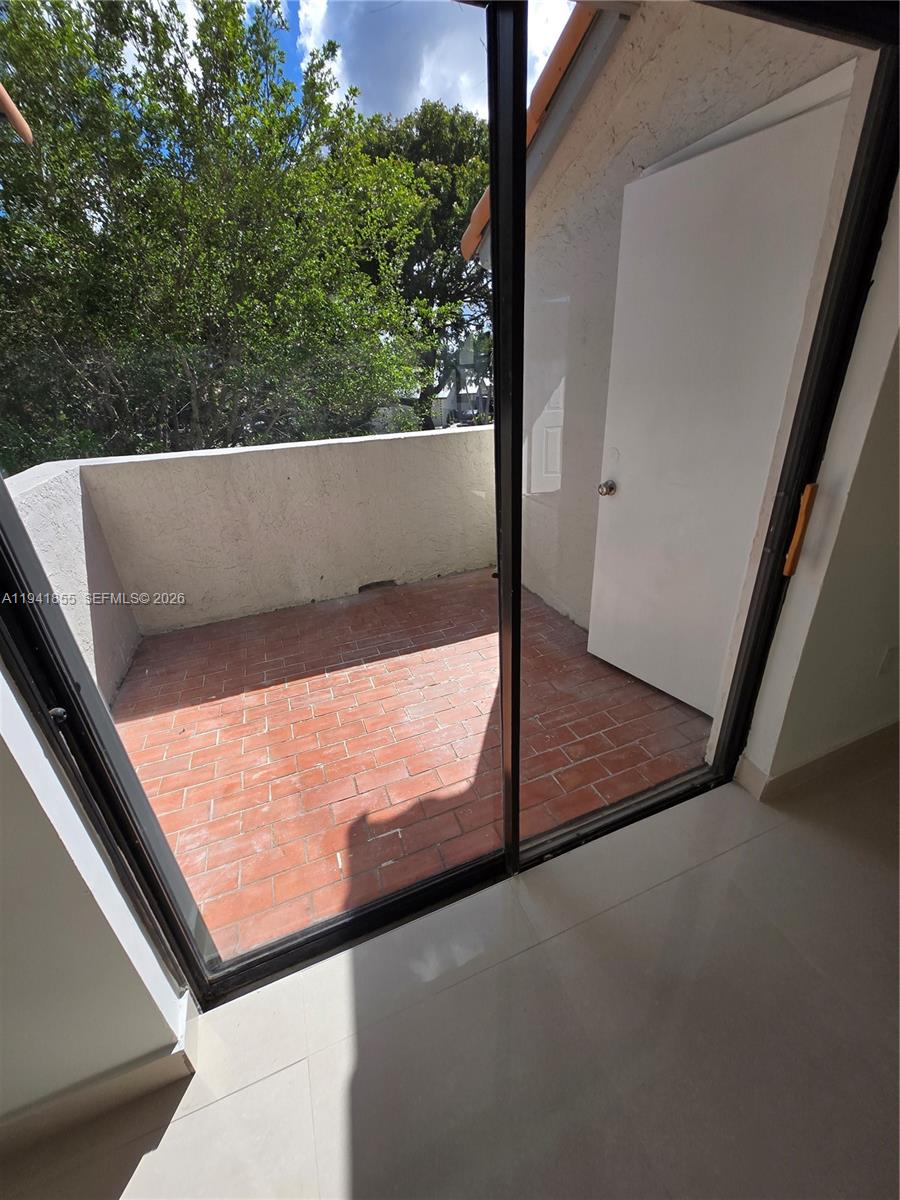 THE PORTICOS CONDO #1 - Residential Lease