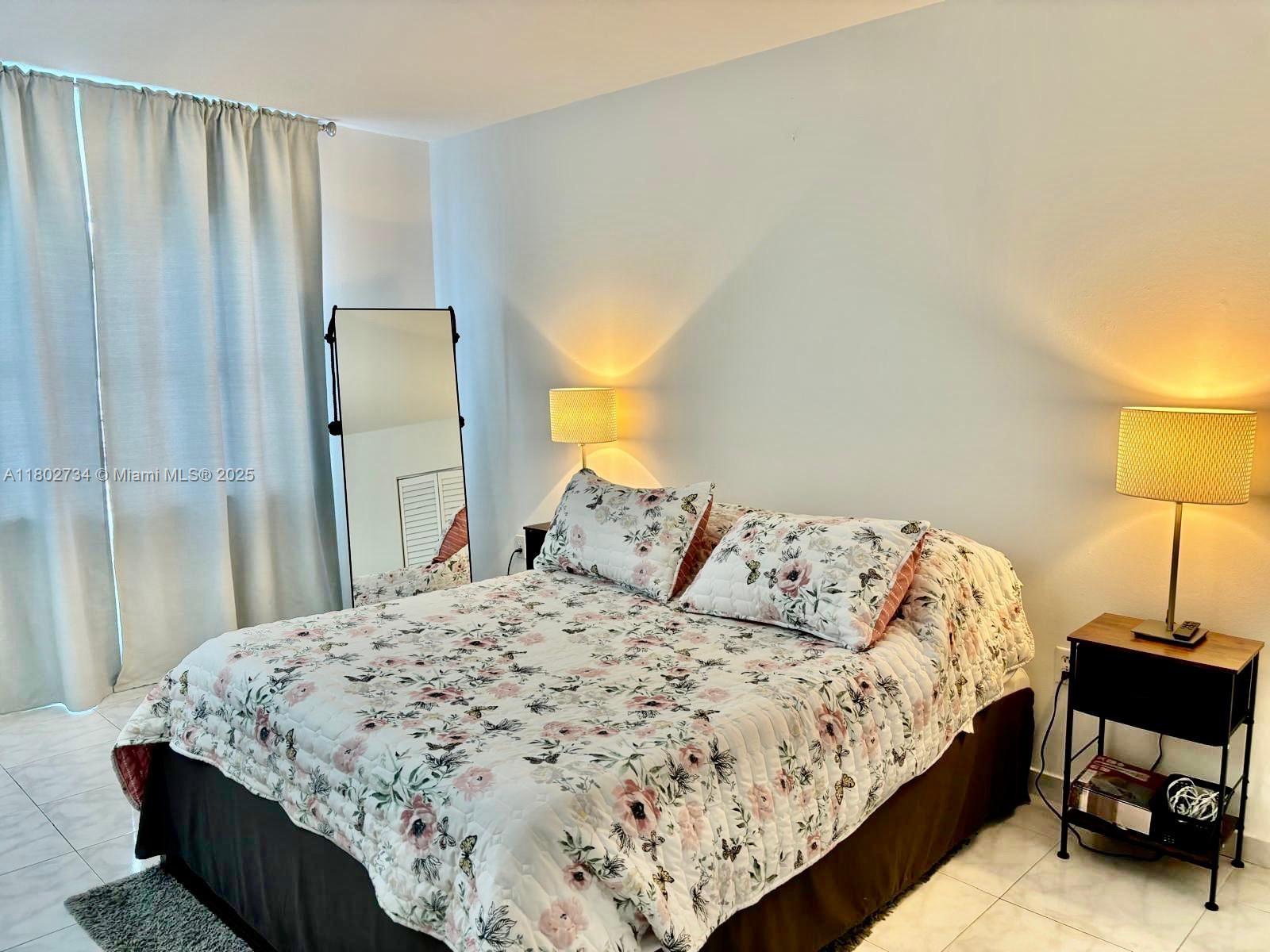 400 Kings Point Drive 928