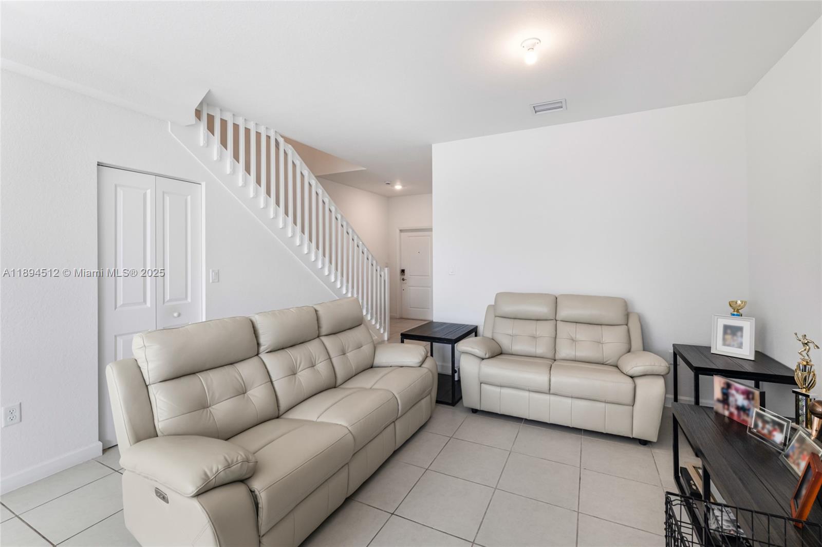Cedar Pointe - Residential
