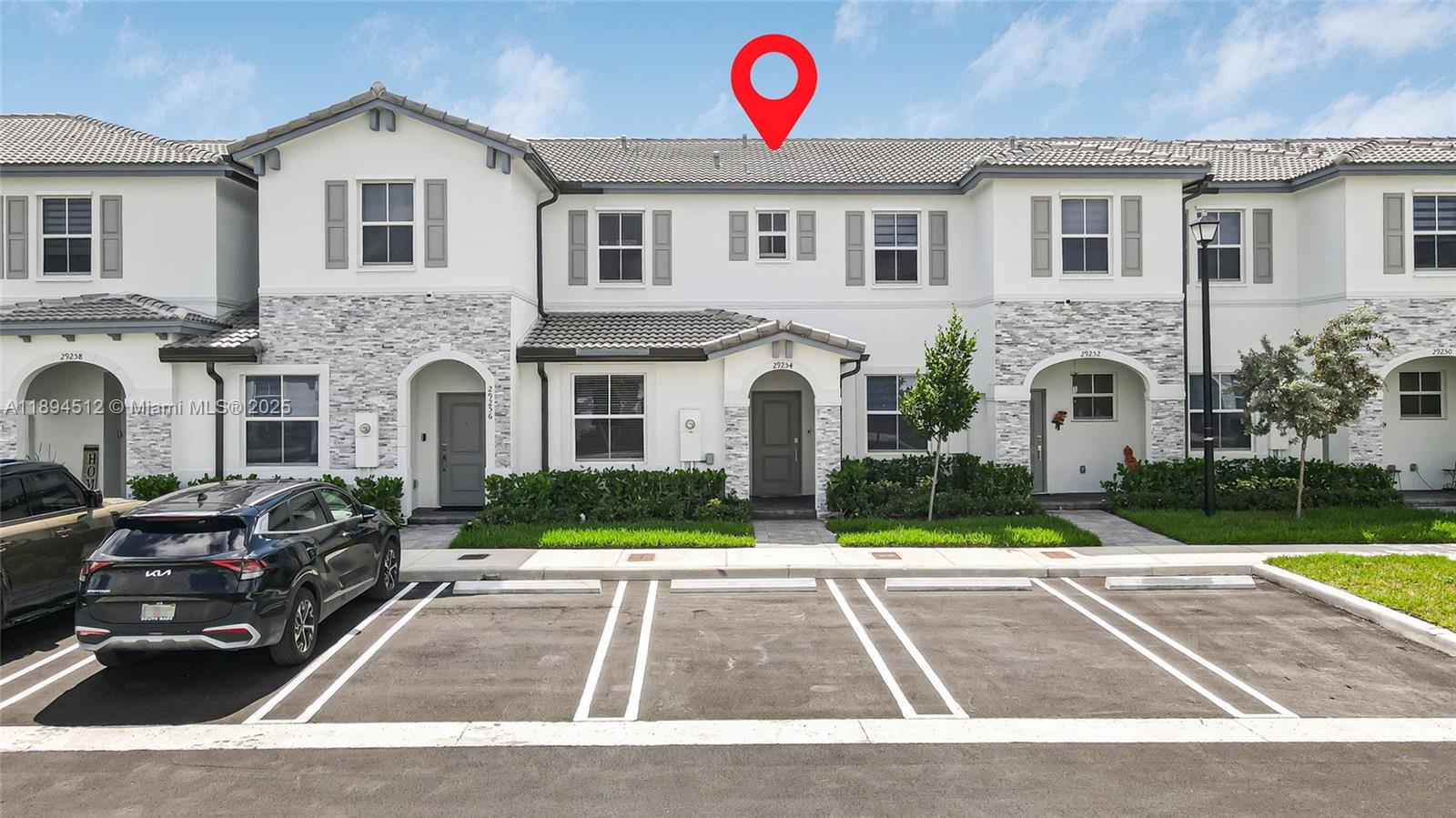 Cedar Pointe - Residential
