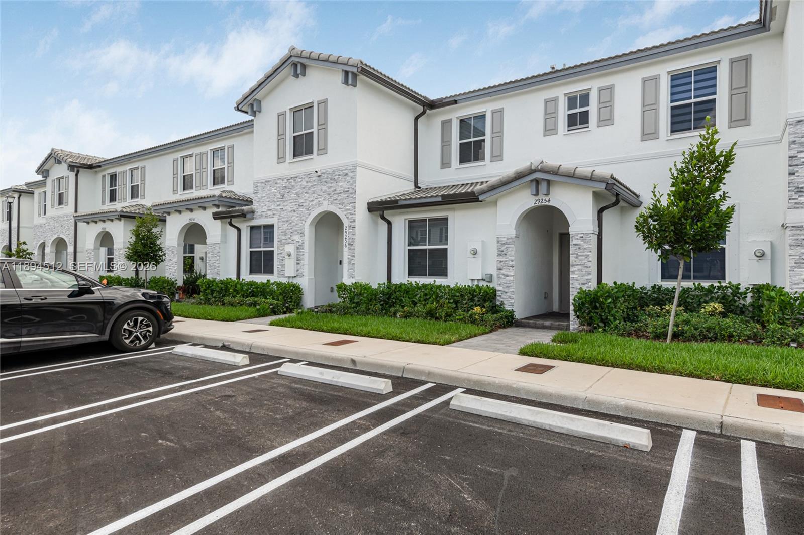 Cedar Pointe - Residential