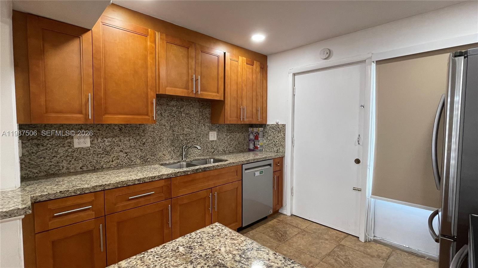 PARKVIEW CONDO NO 1 - Residential Lease