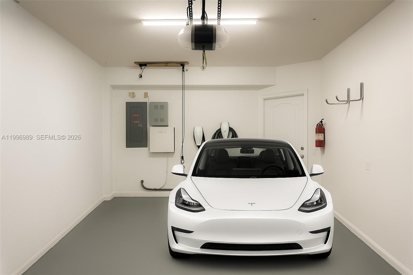 CATALINA LAKES - Residential