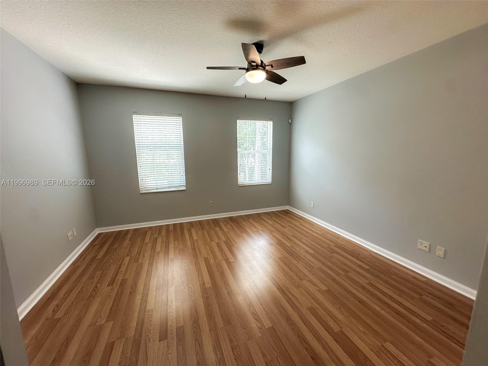 CATALINA LAKES - Residential