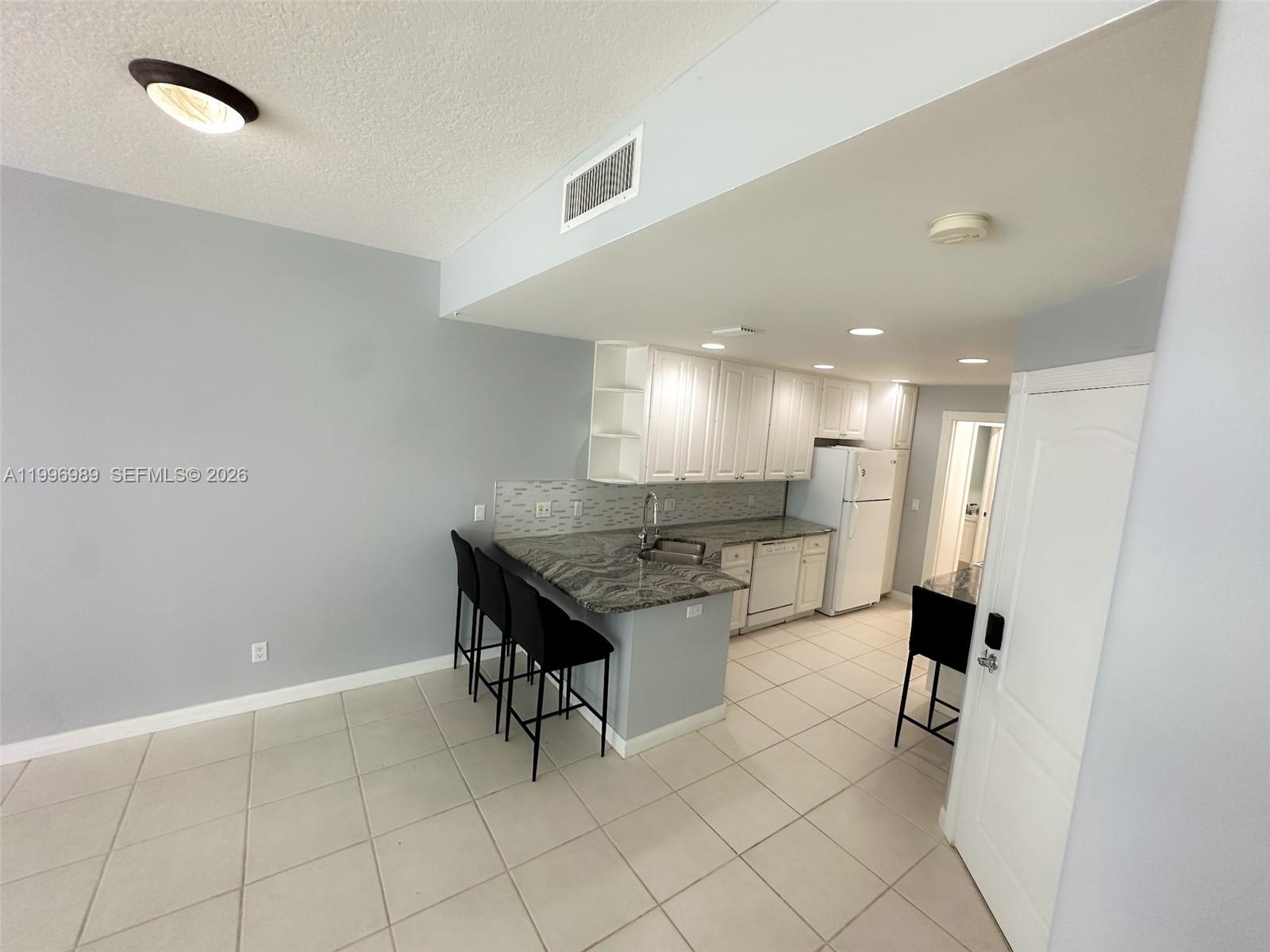 CATALINA LAKES - Residential