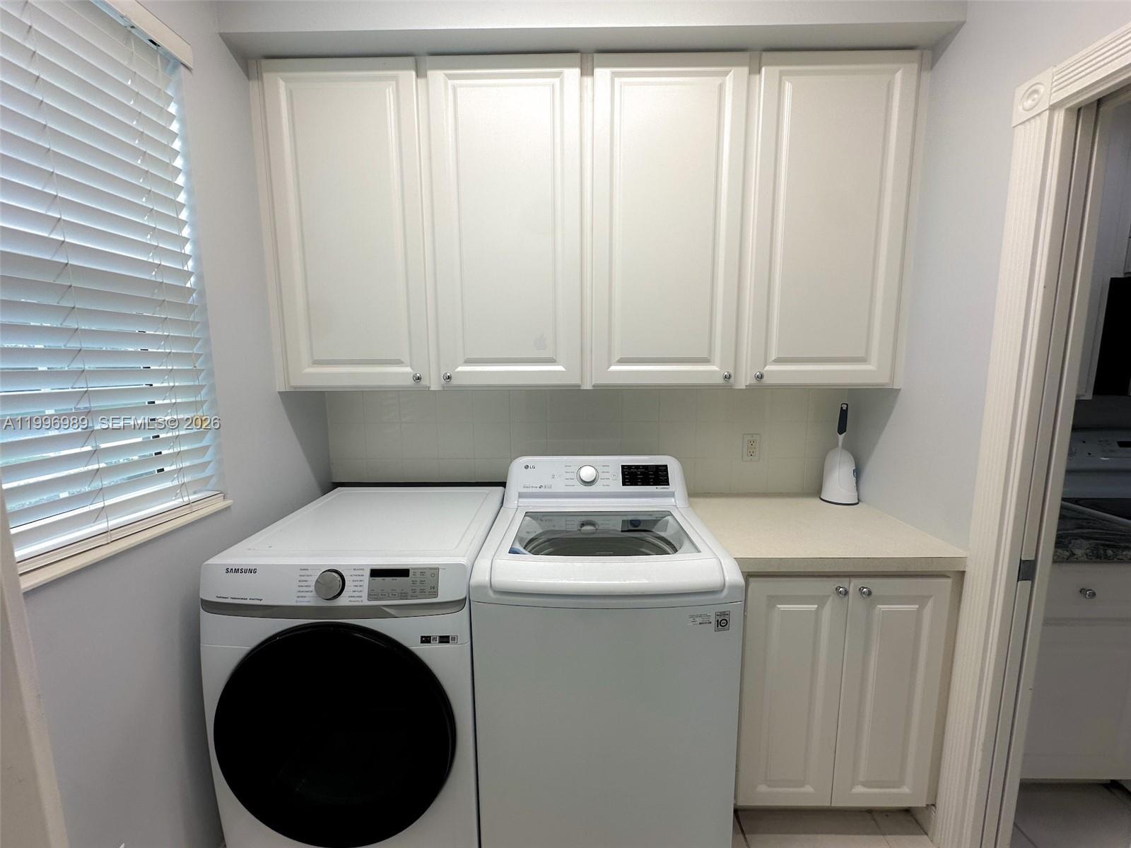 CATALINA LAKES - Residential