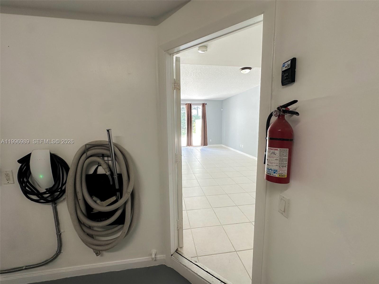 CATALINA LAKES - Residential