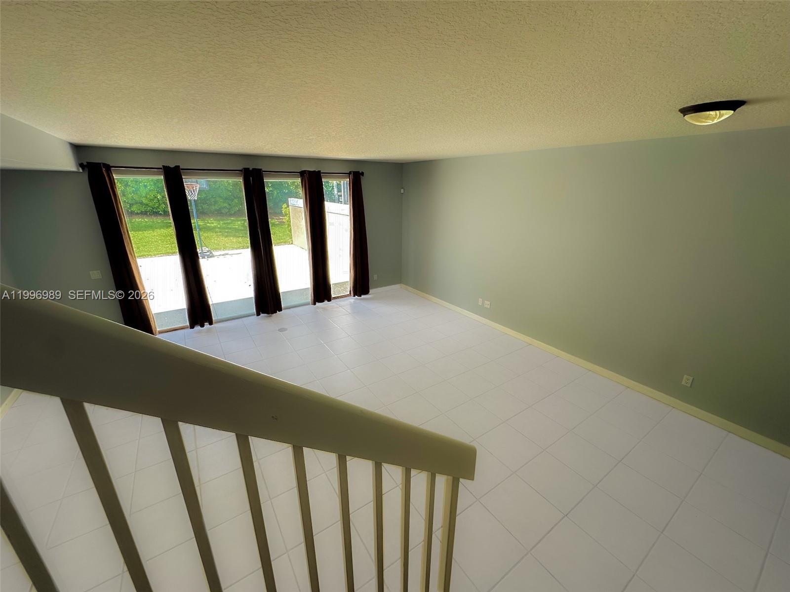 CATALINA LAKES - Residential