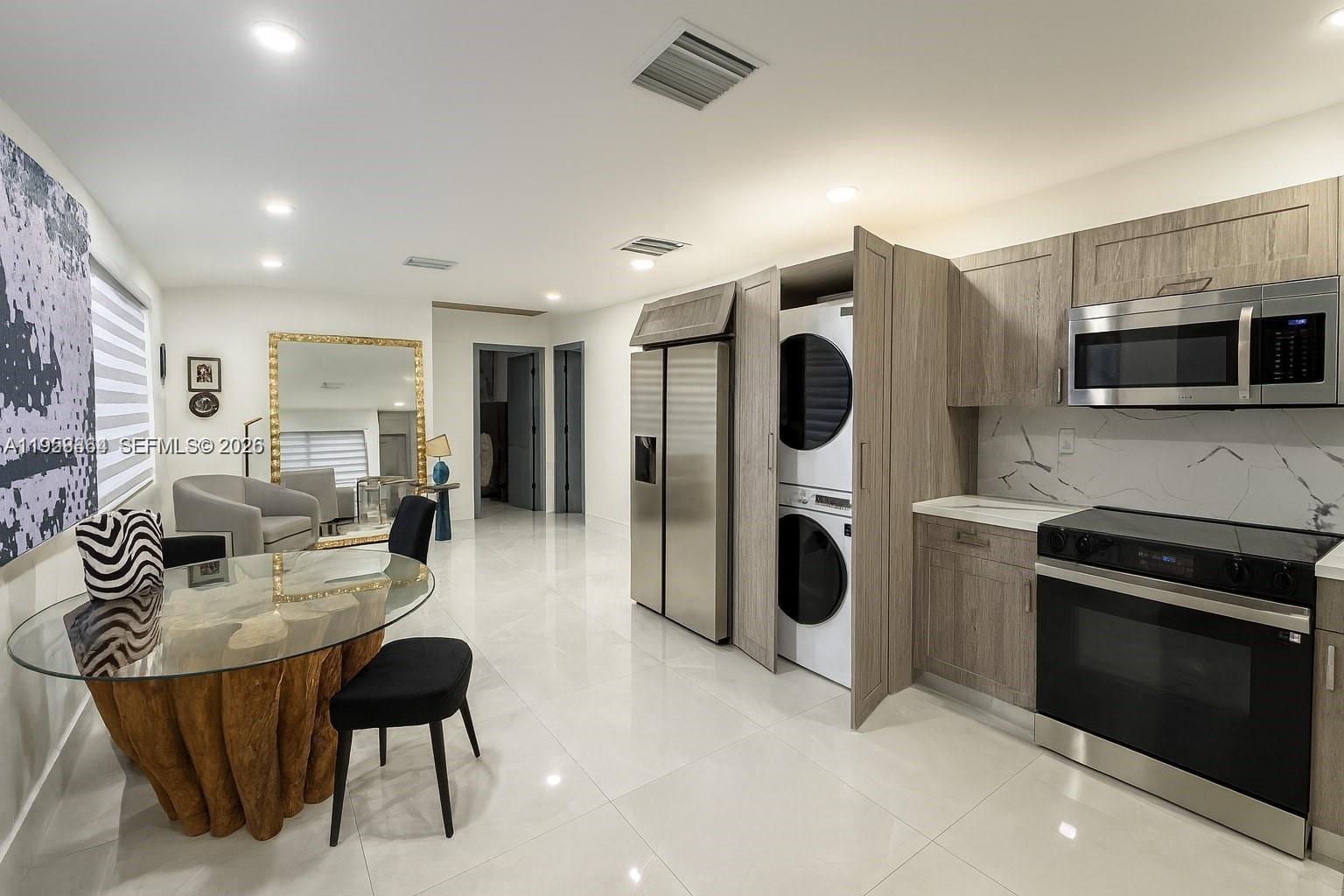 RESUB OF HILDEMERE IN SE1 - Residential Lease