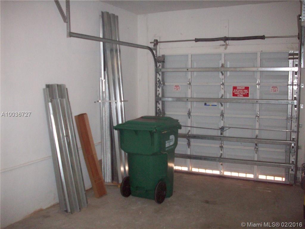 Emerald Isles - Residential Lease