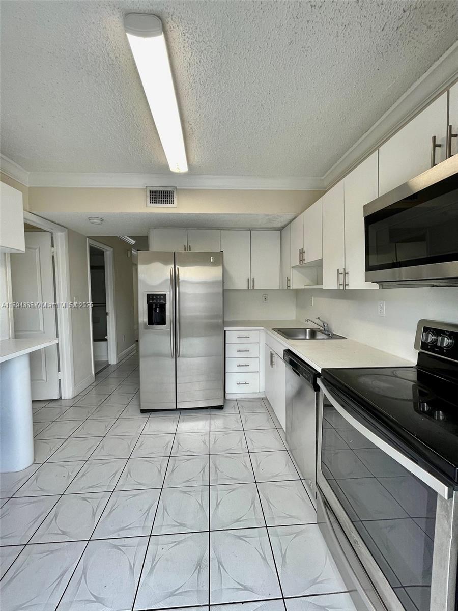 GALERIA III CONDO - Residential Lease
