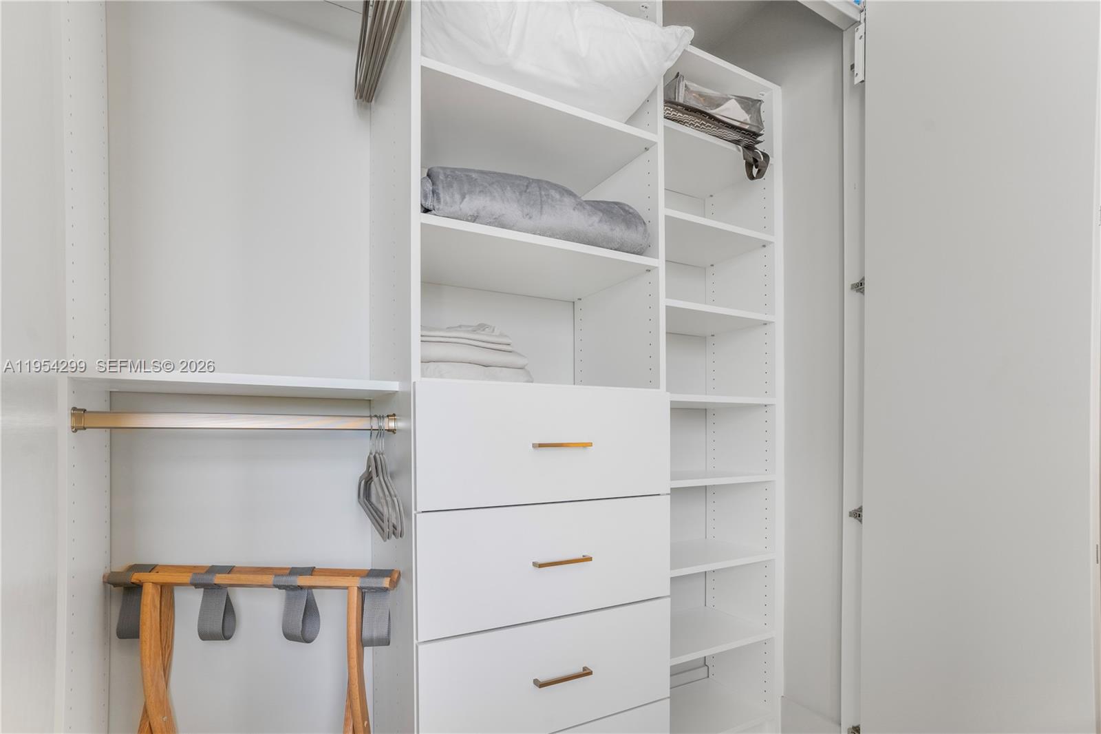 ARIA RESERVE SOUTH - Residential