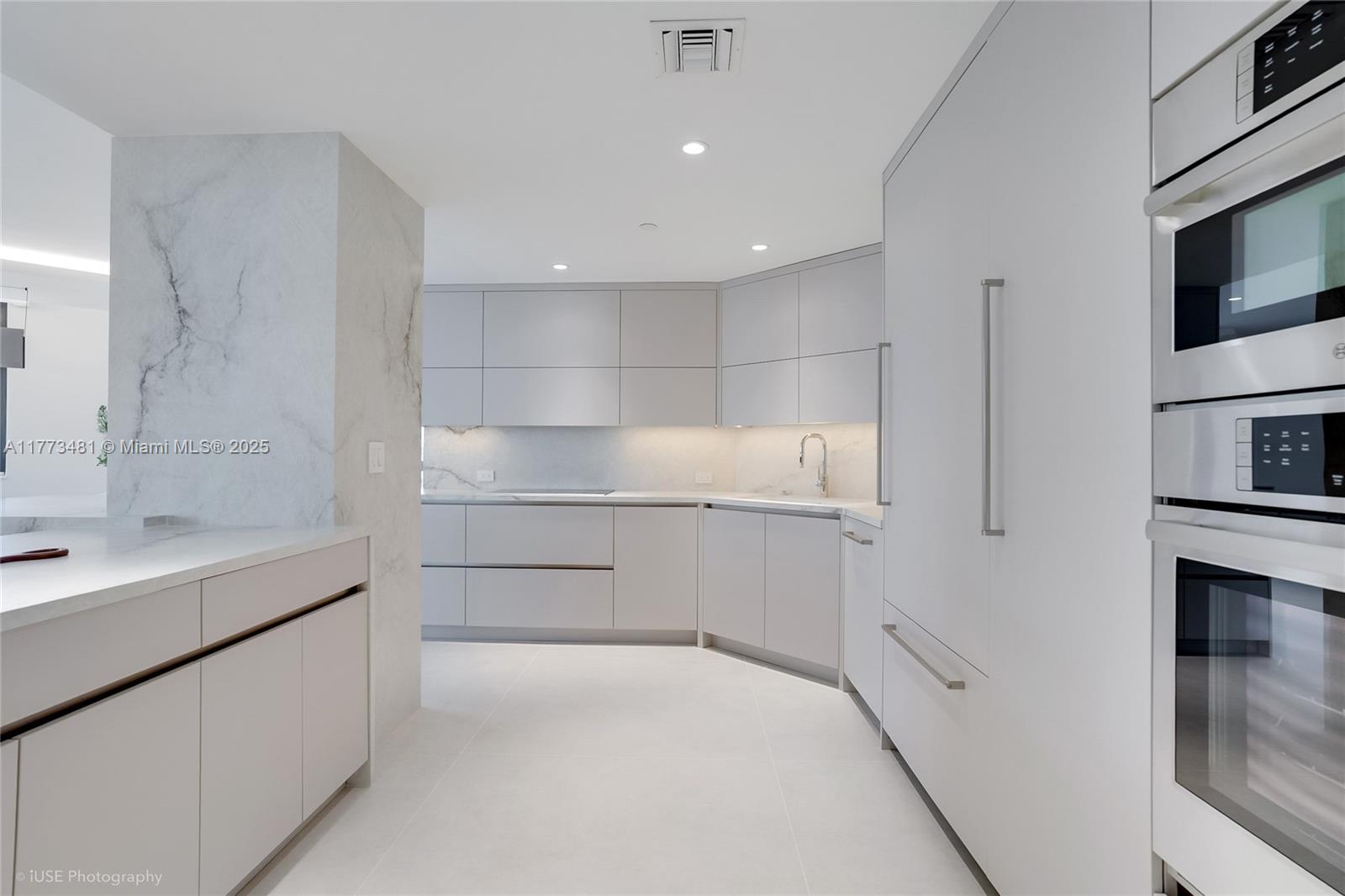 BEACH WALK CONDO - Residential