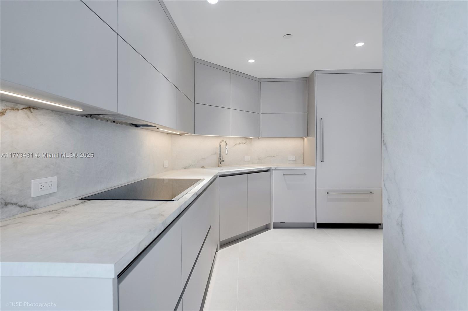 BEACH WALK CONDO - Residential