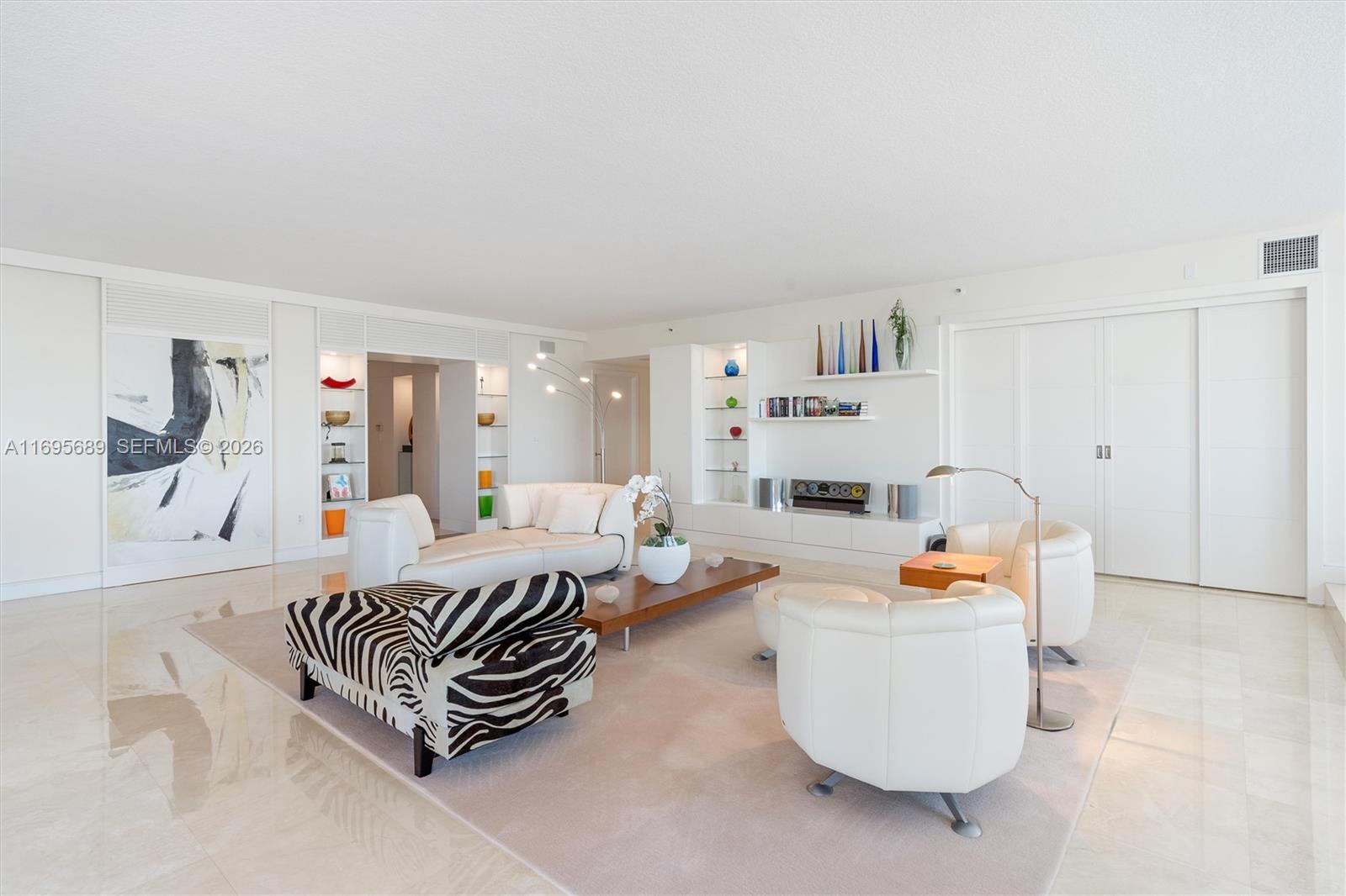 HARBOURAGE PLACE CONDO - Residential