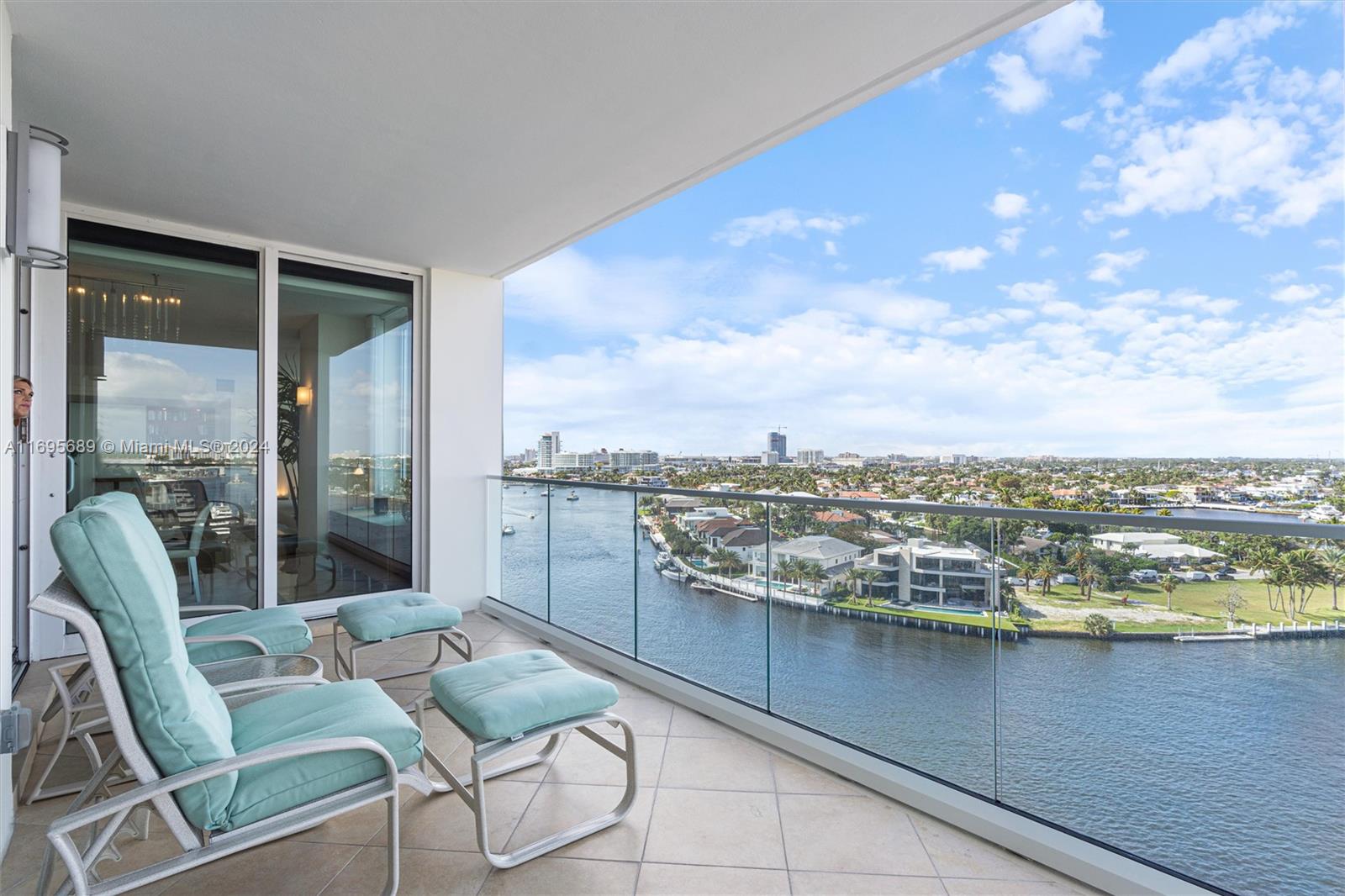 HARBOURAGE PLACE CONDO - Residential