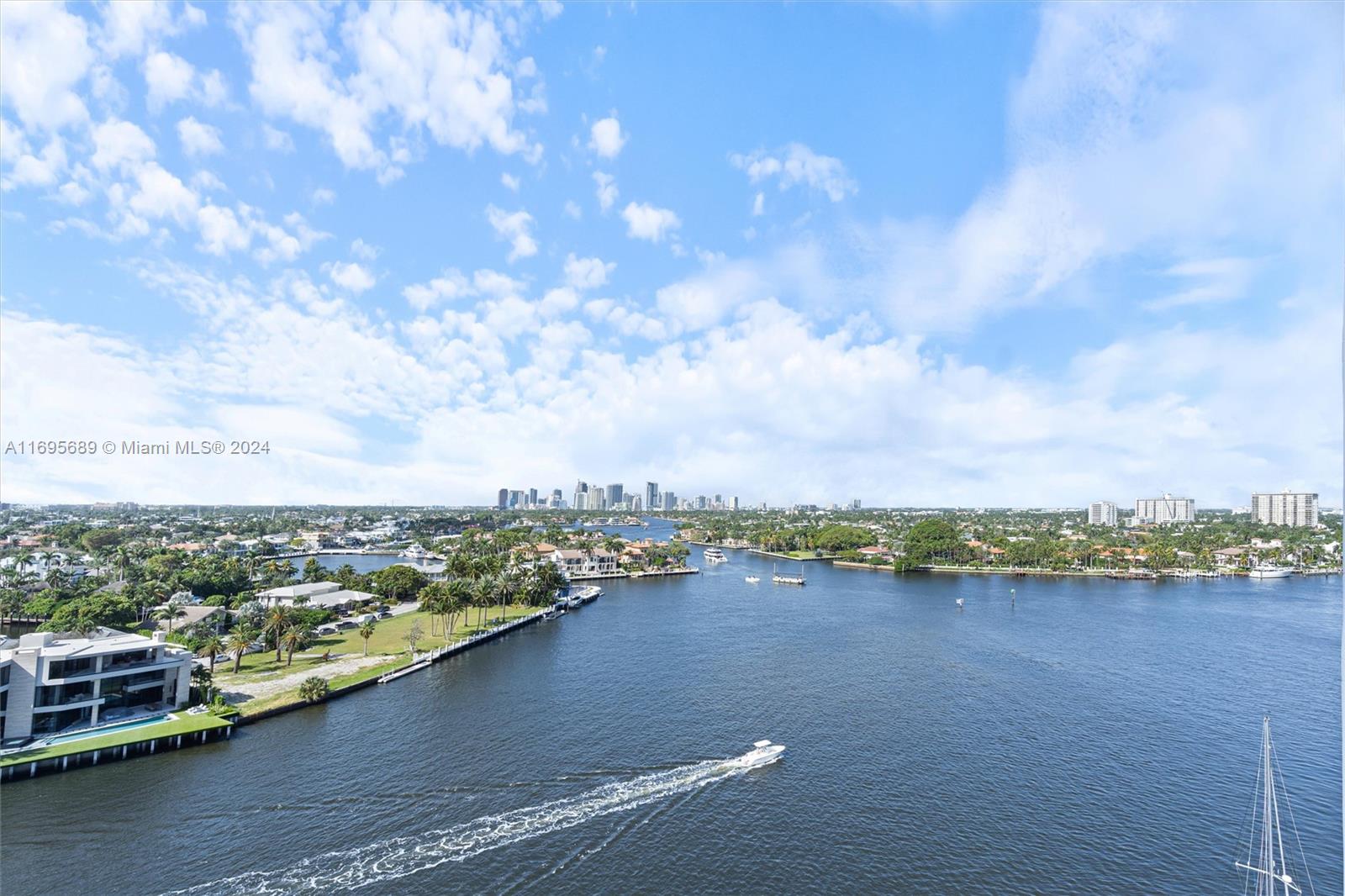 HARBOURAGE PLACE CONDO - Residential