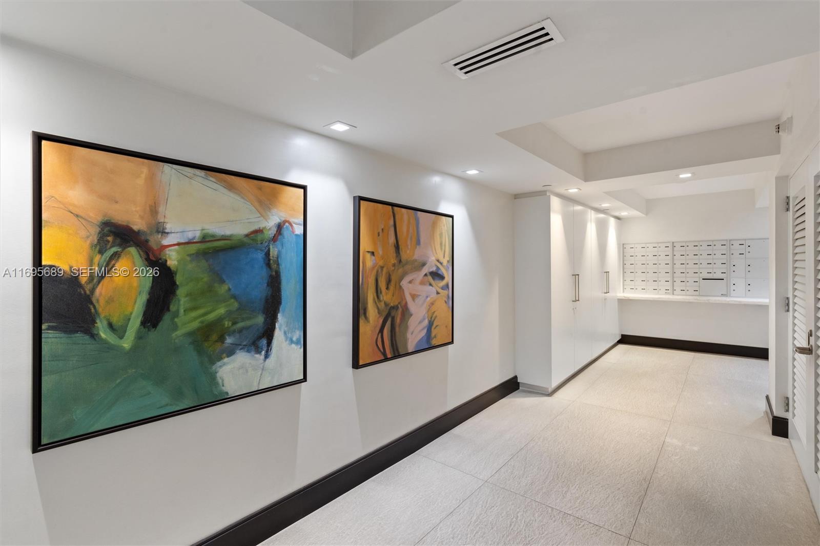 HARBOURAGE PLACE CONDO - Residential